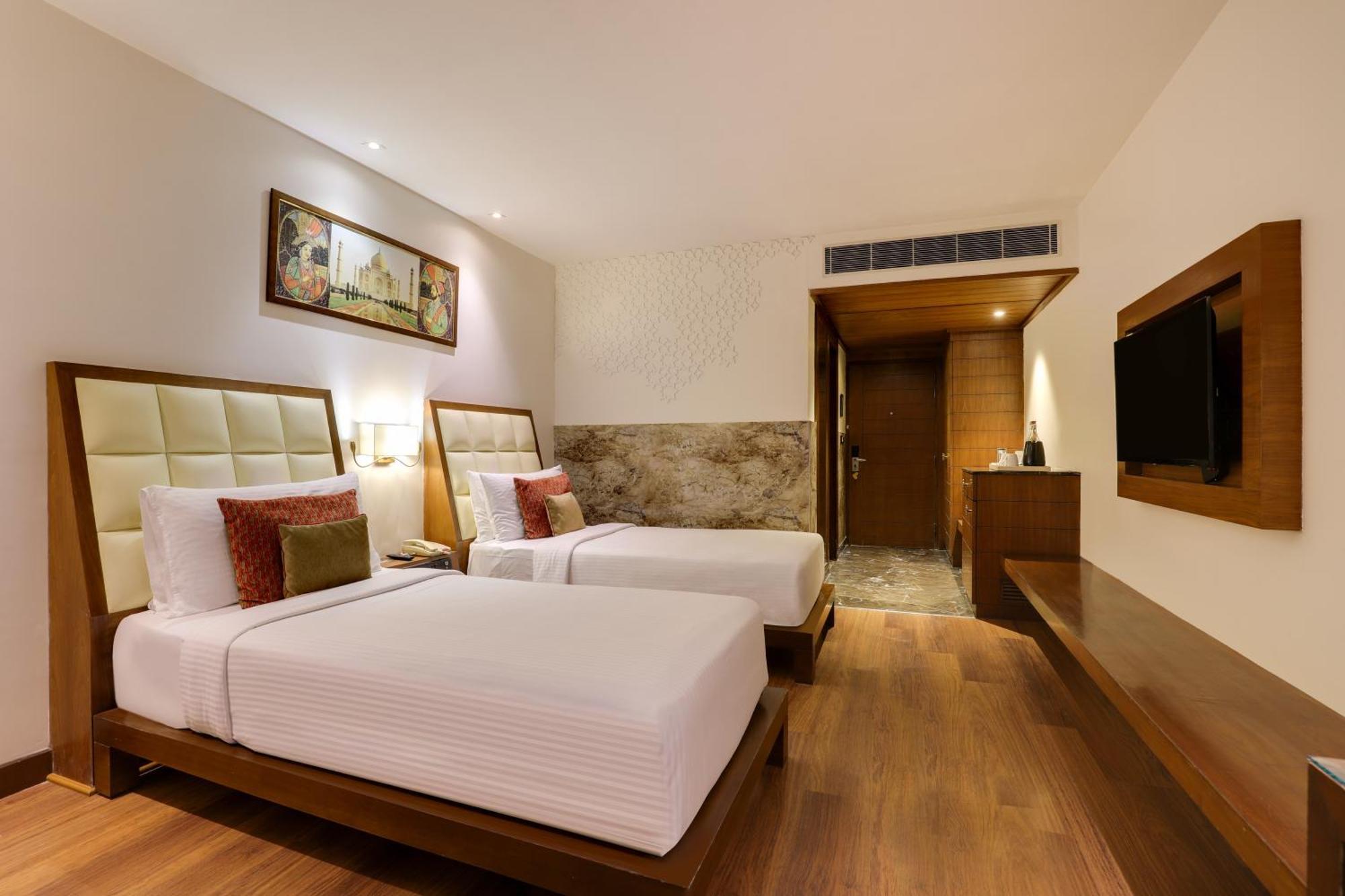 Saura Hotel, Agra - A Club Mahindra Associate Extérieur photo