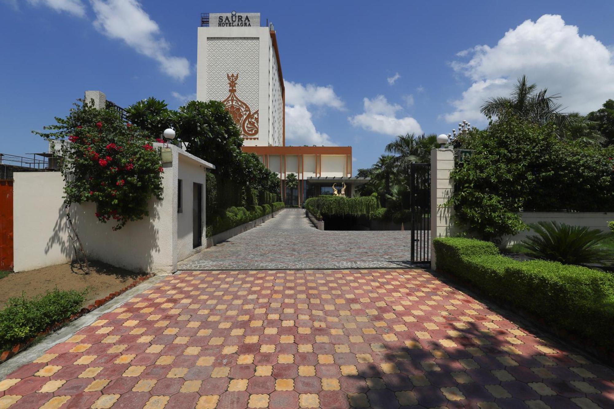 Saura Hotel, Agra - A Club Mahindra Associate Extérieur photo