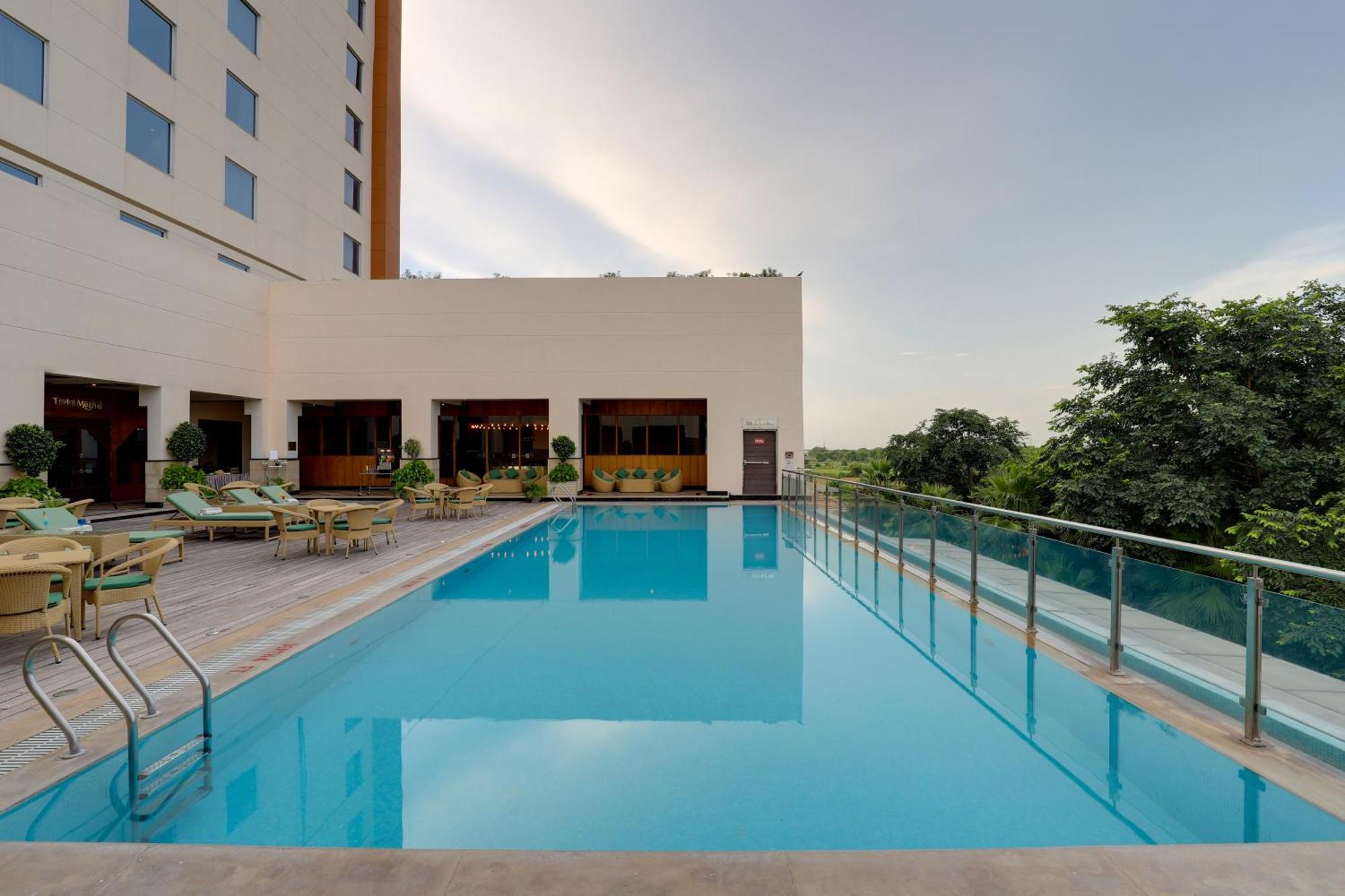 Saura Hotel, Agra - A Club Mahindra Associate Extérieur photo
