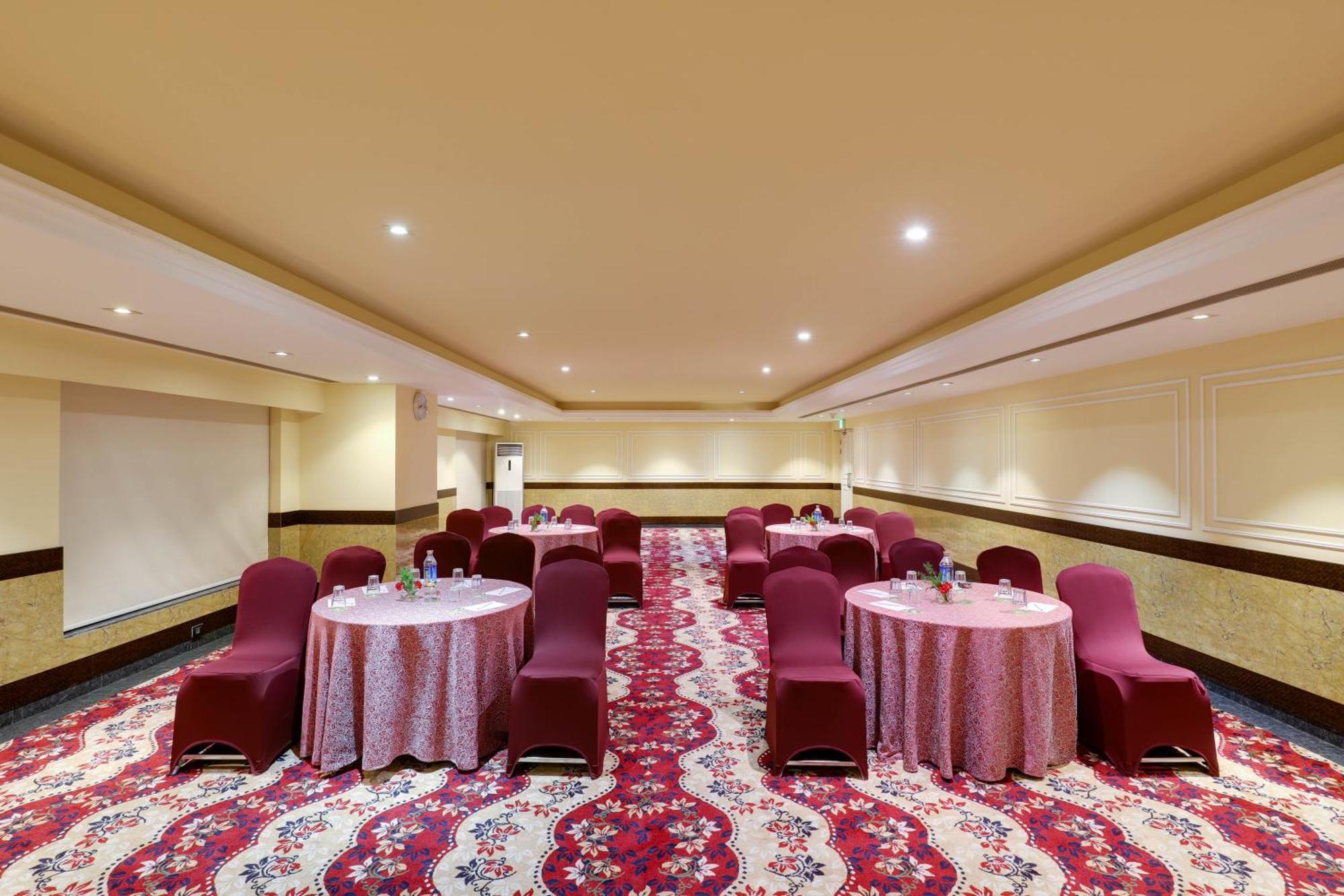 Saura Hotel, Agra - A Club Mahindra Associate Extérieur photo