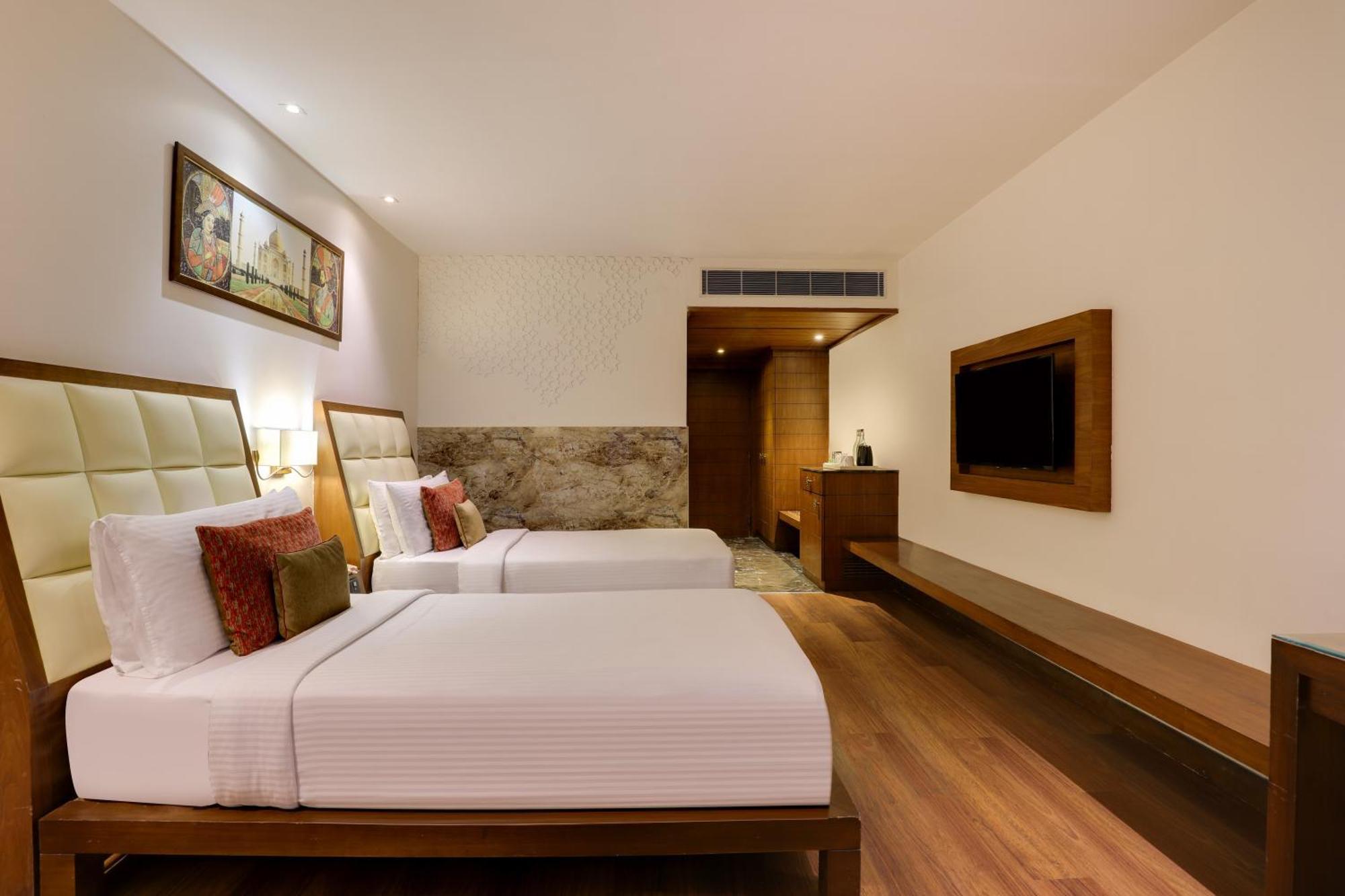 Saura Hotel, Agra - A Club Mahindra Associate Extérieur photo